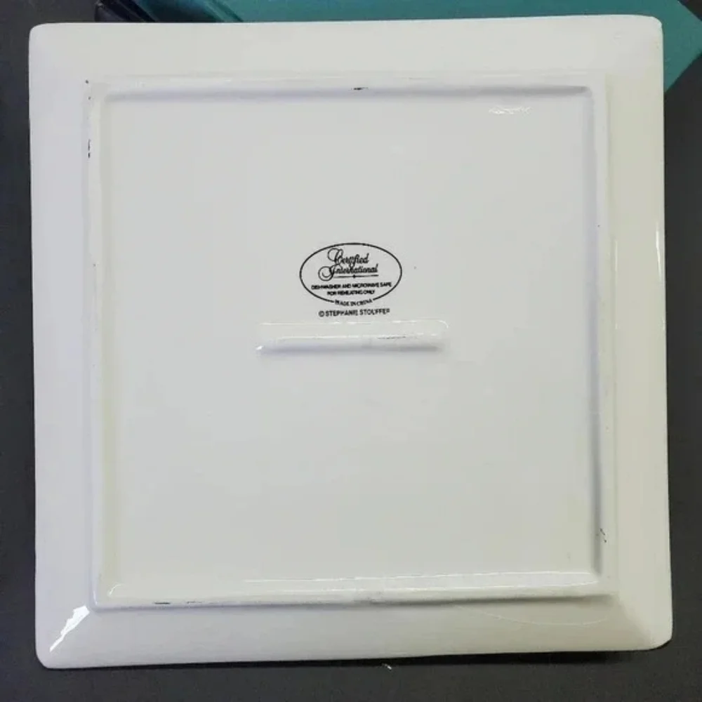 Certified International Cool Penguins Holiday Plates - Picture 4 of 8